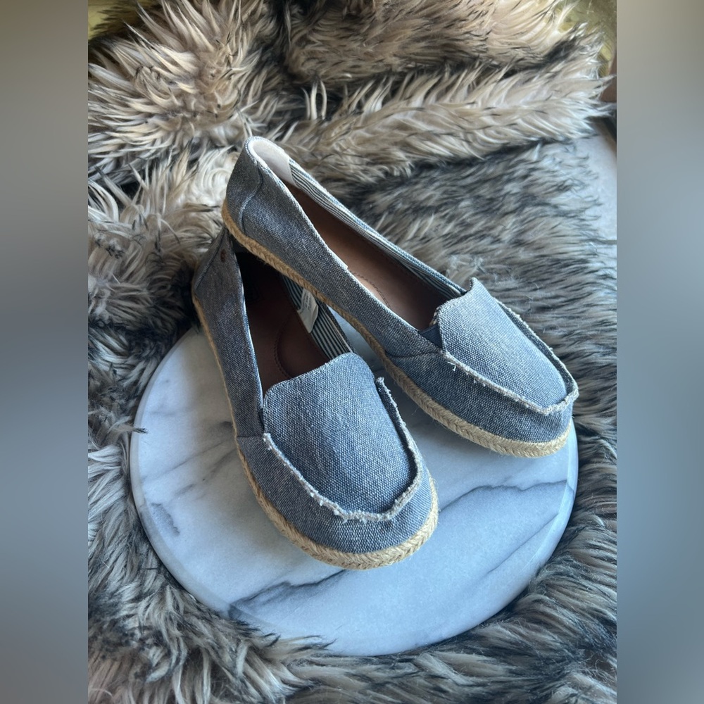 New Signature by Levi Strauss & Co. Espadrille Slip Ons